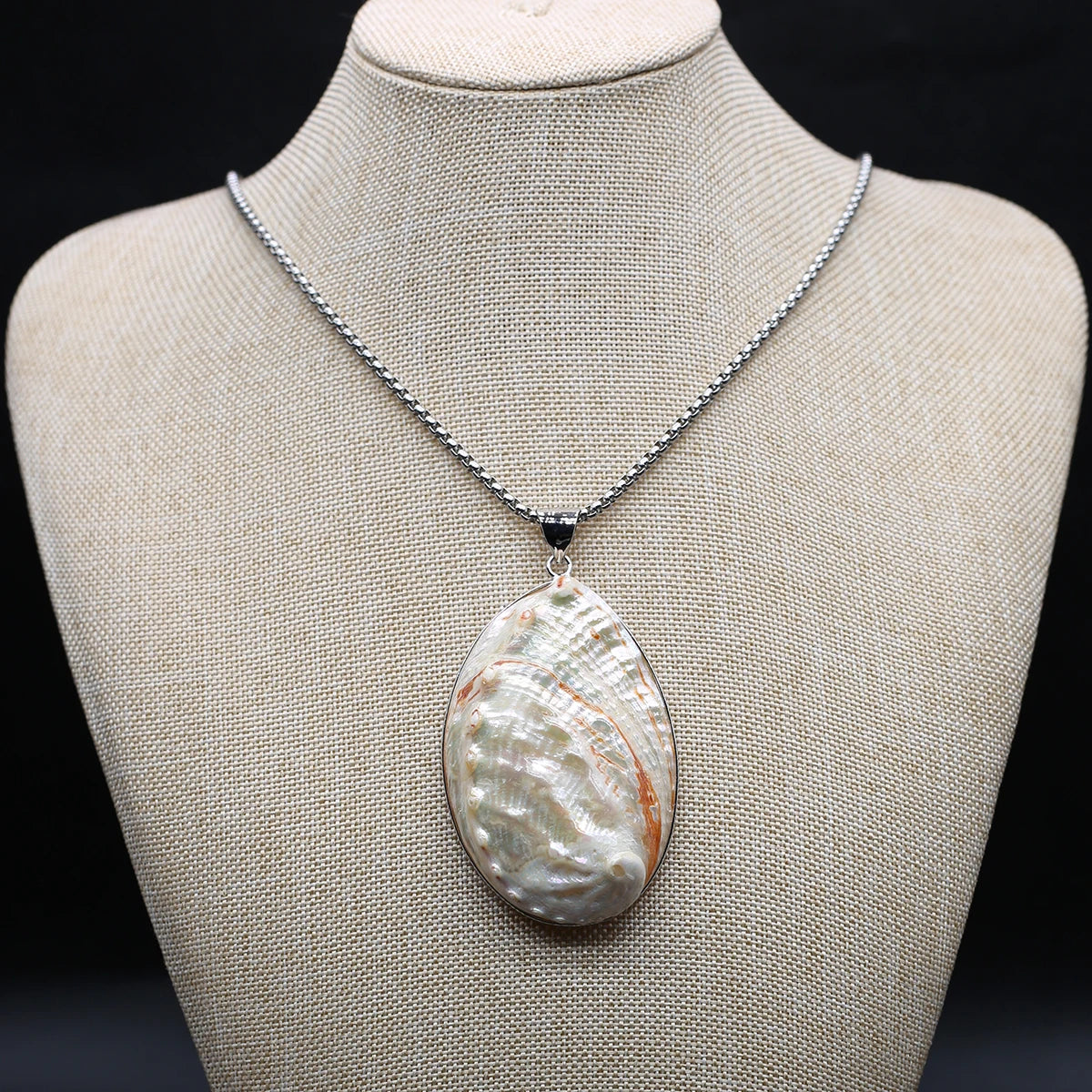 Trendy Natural Shell Statement Necklace