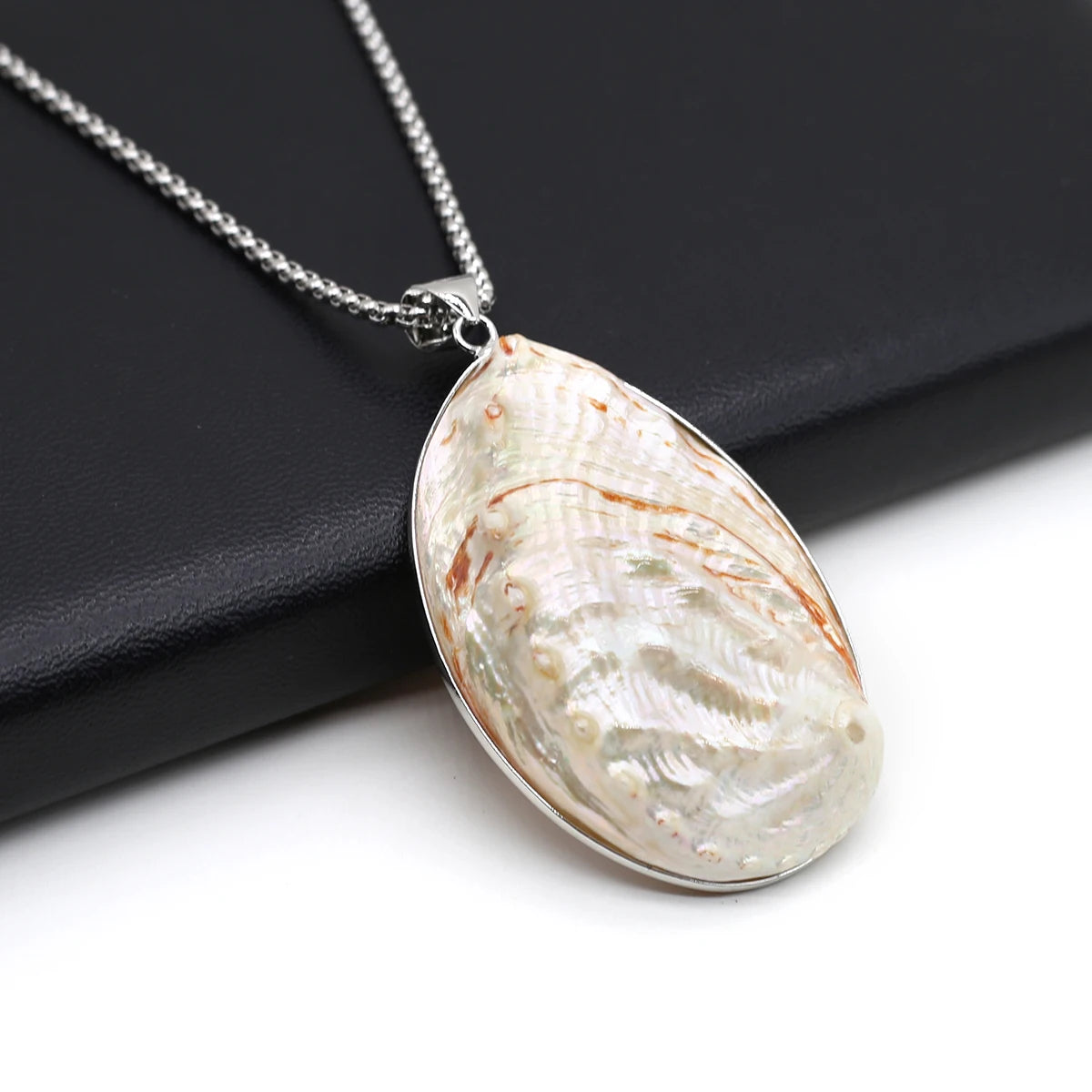 Trendy Natural Shell Statement Necklace